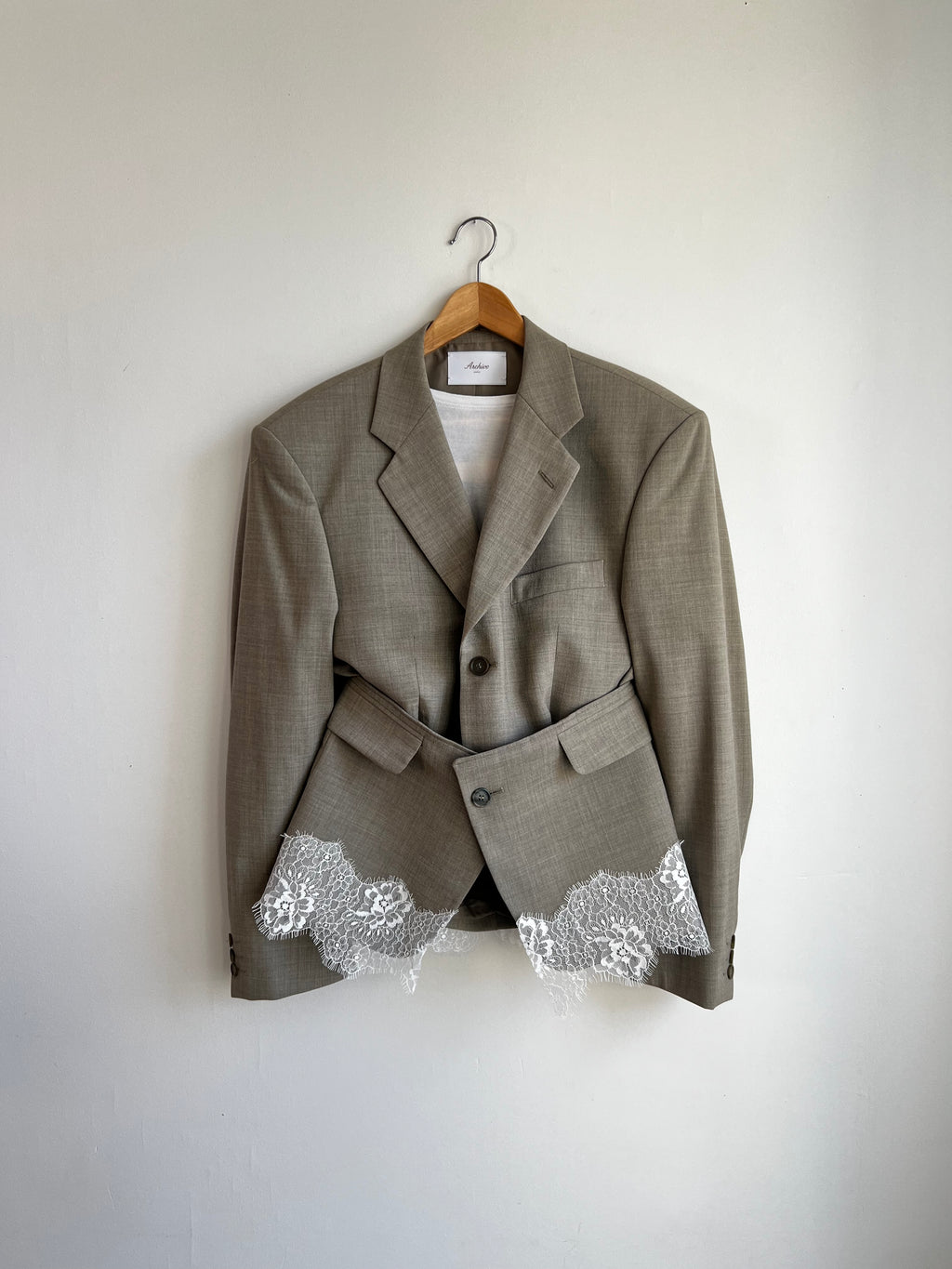 THE ARCHIVE BELT BLAZER — NO. 004