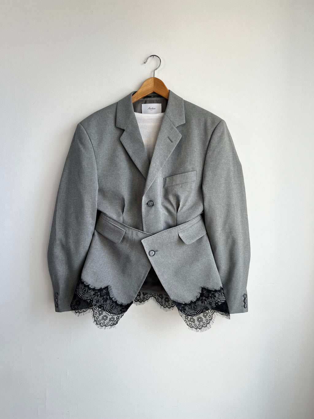 THE ARCHIVE BELT BLAZER — NO. 002