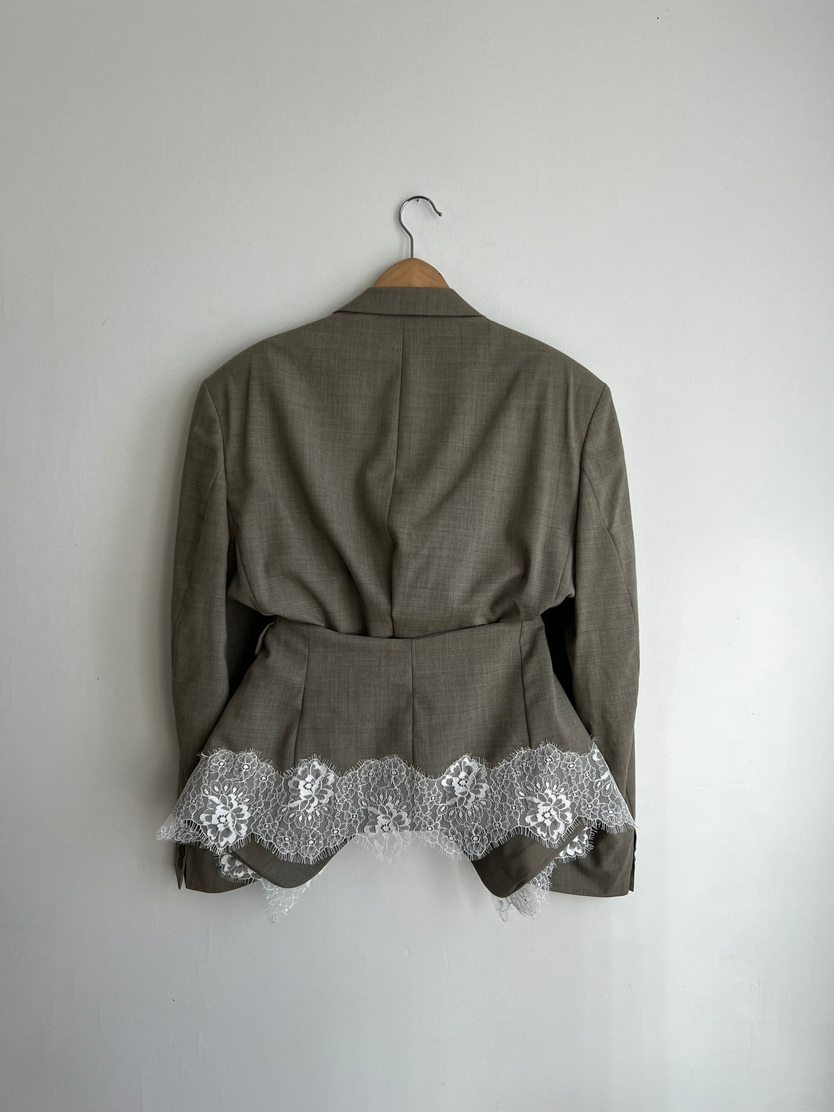 THE ARCHIVE BELT BLAZER — NO. 004