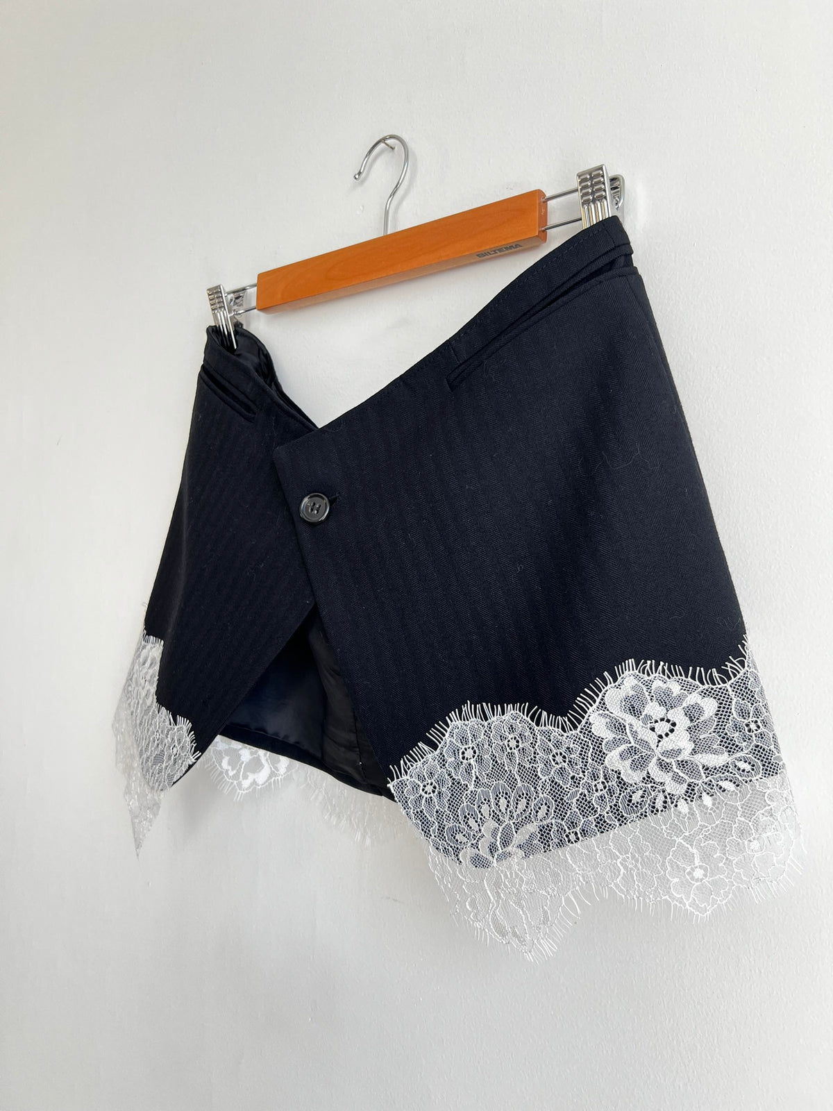 THE ARCHIVE BELT BLAZER — NO. 003