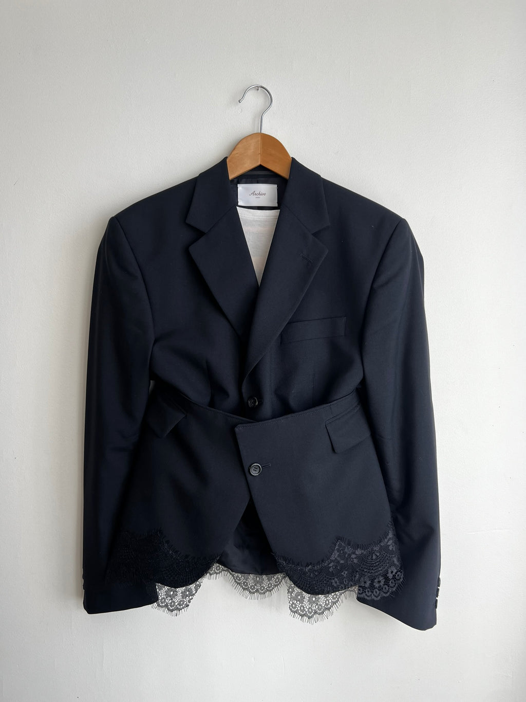 THE ARCHIVE BELT BLAZER — NO. 001
